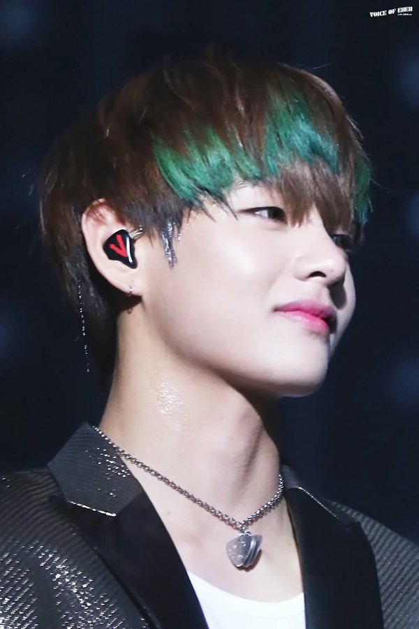 'chóa mát' vói 7 sác màu của kim taehyung - hinh anh 15