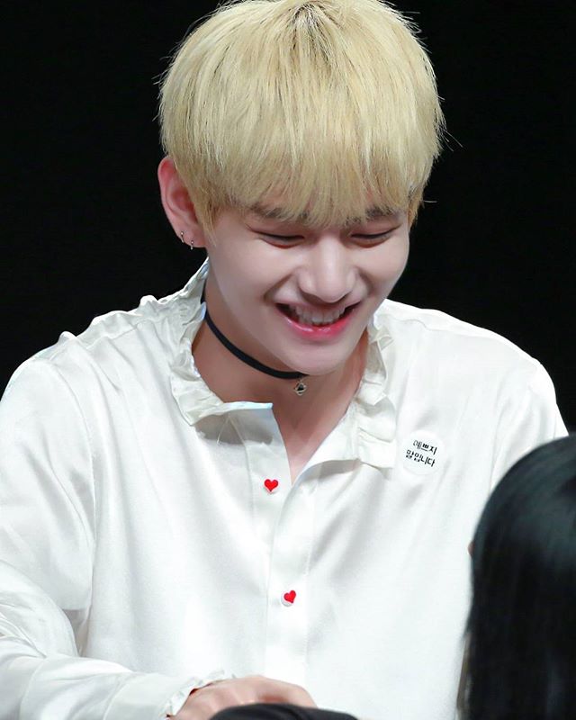 'chóa mát' vói 7 sác màu của kim taehyung - hinh anh 18