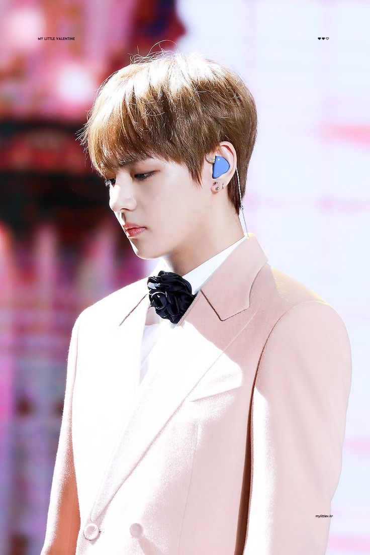 'chóa mát' vói 7 sác màu của kim taehyung - hinh anh 23