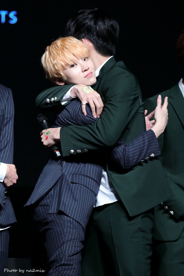 Những sự chênh lệch “đáng yêu vô đối” trong các idol Kpop - image 17