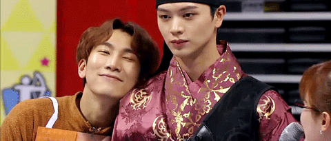 Những sự chênh lệch “đáng yêu vô đối” trong các idol Kpop - image 31