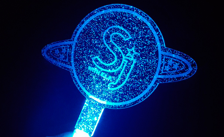 Biển sóng lightstick tại concert luôn là niềm tự hào của các fandom Hàn~ - image 17