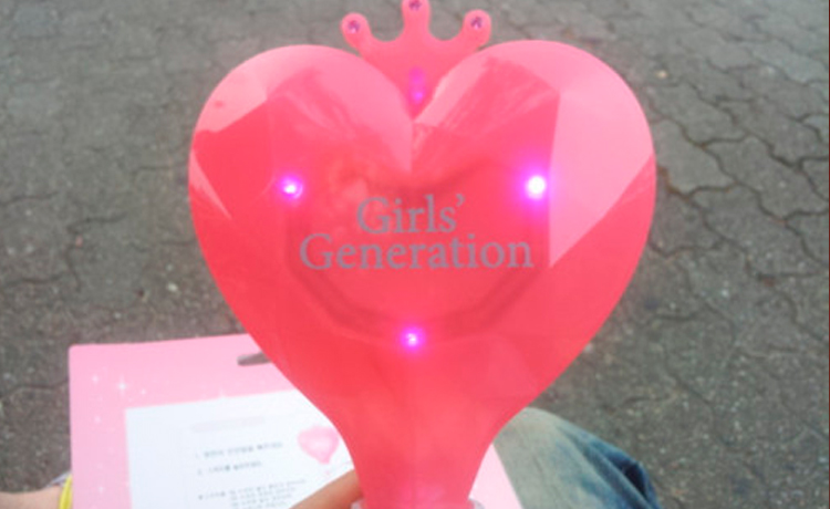 Biển sóng lightstick tại concert luôn là niềm tự hào của các fandom Hàn~ - image 104