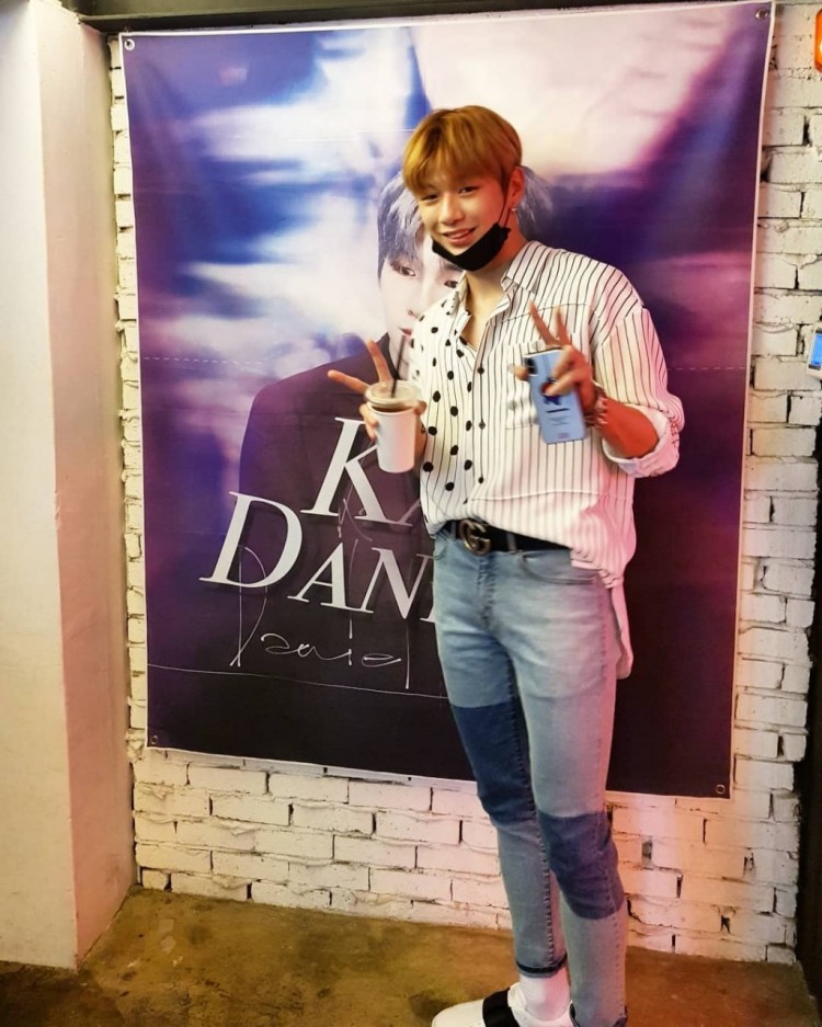 Kang Daniel bất ngờ xuất hiện tại sự kiện do fan tổ chức - image 1