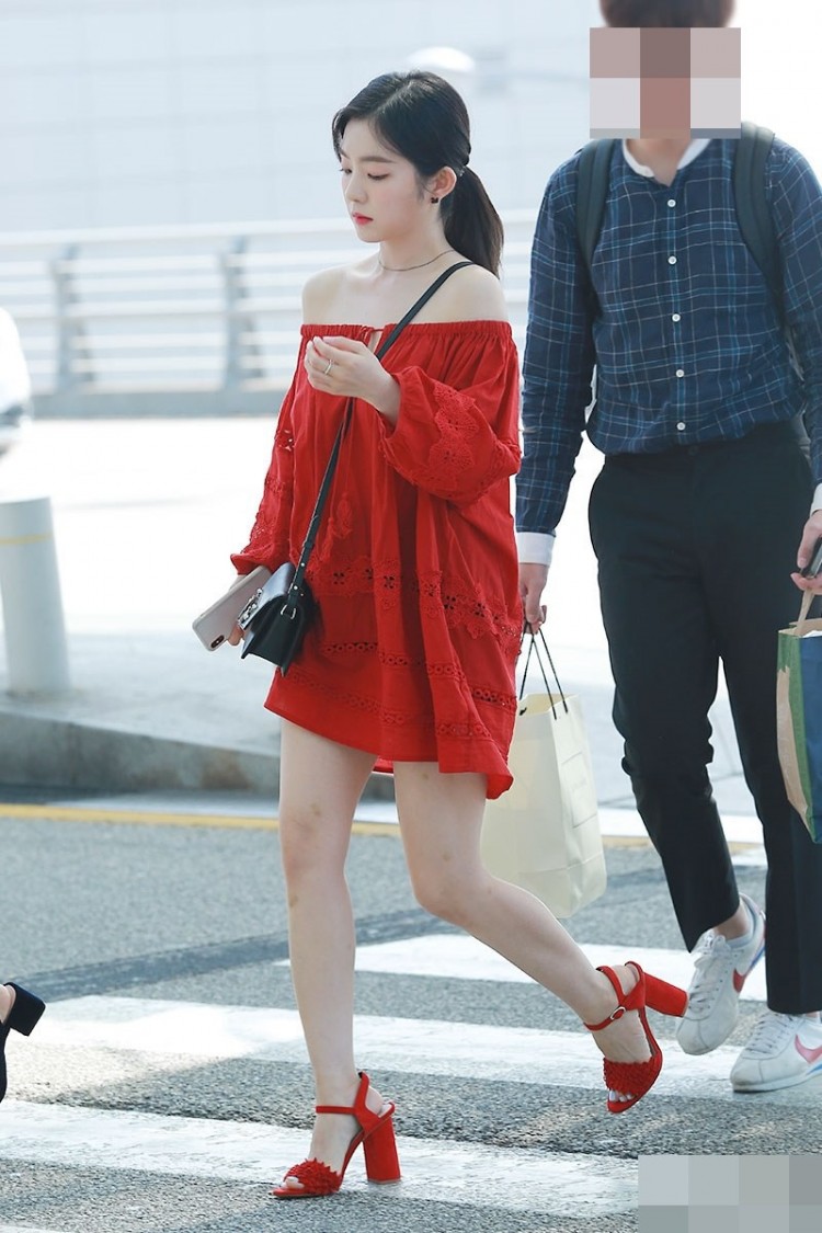 Hiếm Idol nào xui như Irene Red Velvet  năm lần bảy lượt bị chính stylist hại tơi tả  - image 3