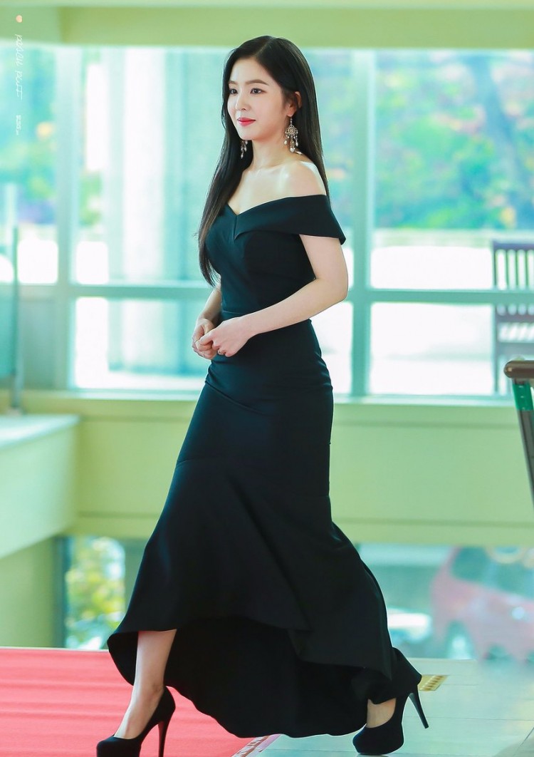 Hiếm Idol nào xui như Irene Red Velvet  năm lần bảy lượt bị chính stylist hại tơi tả  - image 13