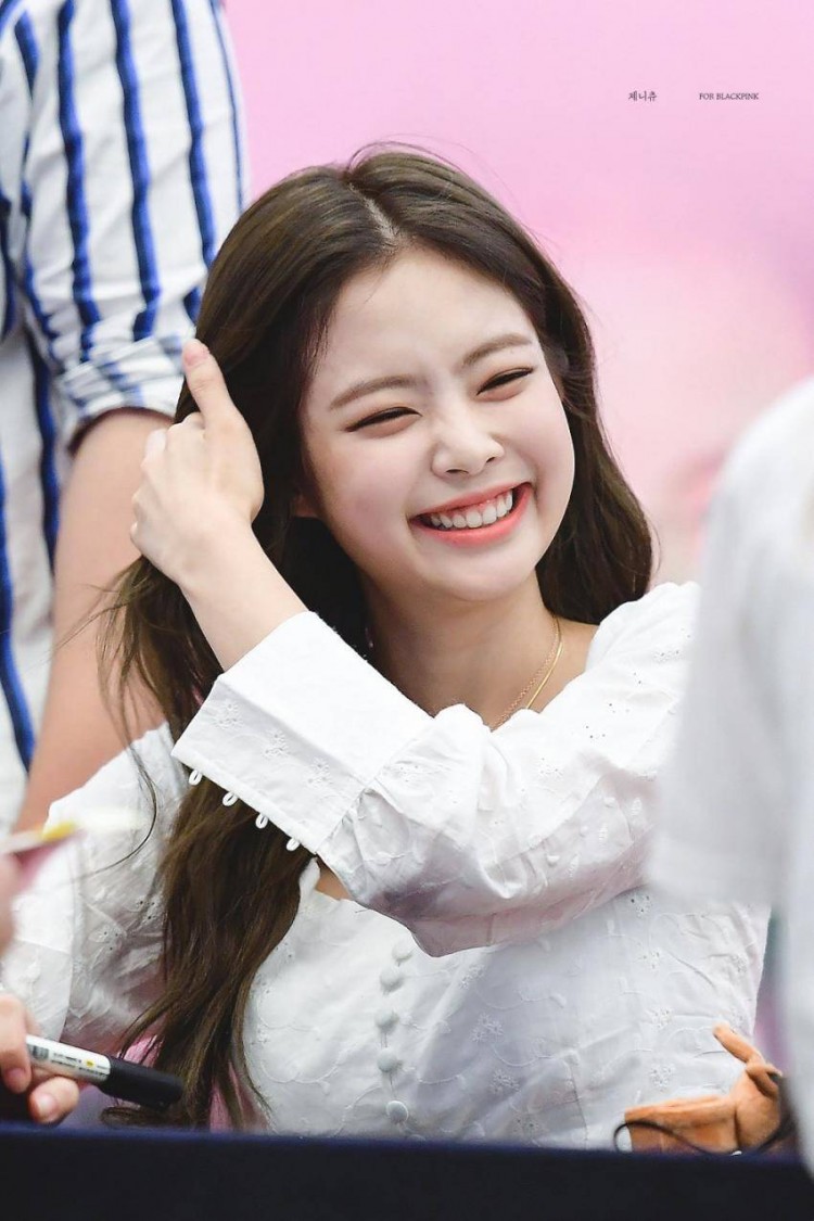 Visual siêu đỉnh của Jennie Black Pink khi buộc tóc vẫn chưa hết “sang chảnh” - image 9