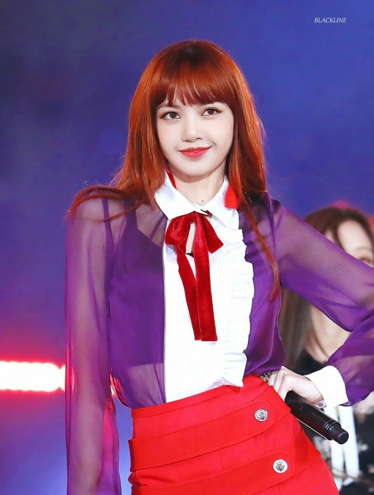 Lisa BlackPink tiết lộ nỗi khốn khổ của mình khi phải đổi muôn ngàn màu tóc nổi bật nhưng hợp có 1 - image 6