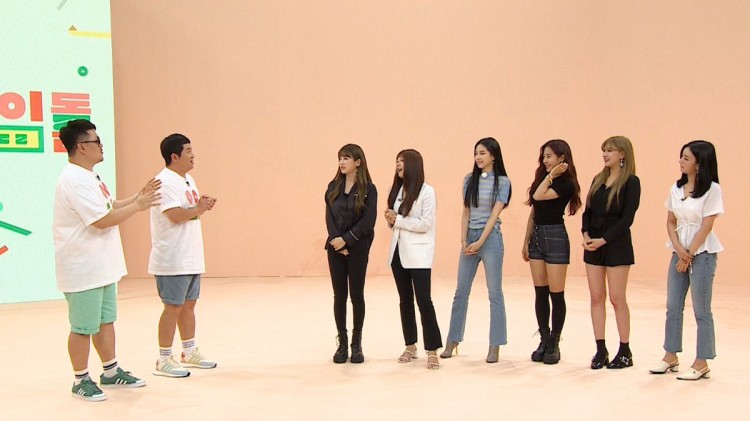 Idol Room cho Weekly idol hít khói vì danh sách khách mời thuộc toàn hàng khủng  - image 15