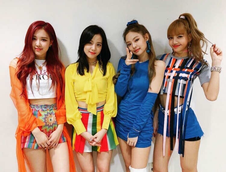 Netizen Hàn đồng loạt xỉa xói stylist BlackPink vì hết so sánh phong cách lại thiên vị trang phục  - image 1