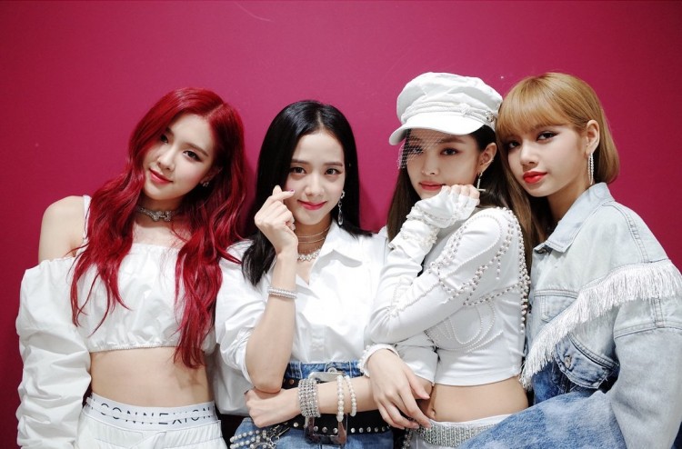 Netizen Hàn đồng loạt xỉa xói stylist BlackPink vì hết so sánh phong cách lại thiên vị trang phục  - image 2