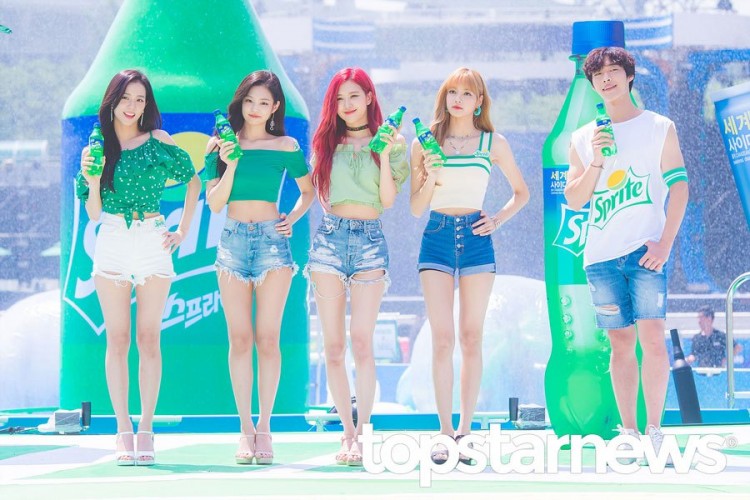 Mát mắt với chùm ảnh của BlackPink khi tham gia Sprite Waterbomb Festival 2018 - image 1