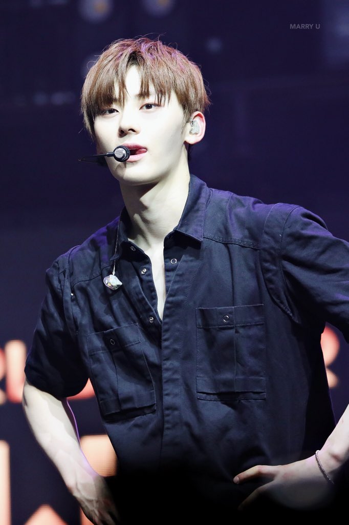 Fan được 1 phen đau tim khi 3 nam thần V BTS và Hwang Min Hyun “đụng hàng” - image 7