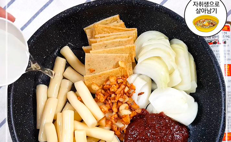 Tteobokki tỏi nguyên thủy phải vầy mới đúng chất!!  - image 16