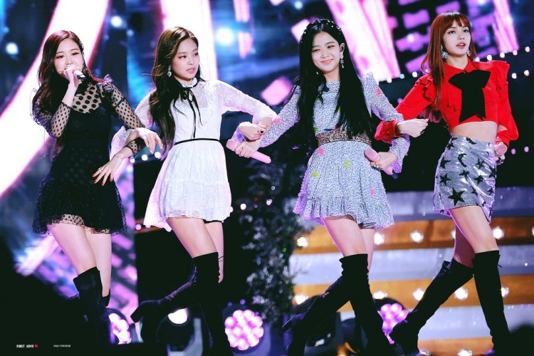 Chê DDU-DU DDU-DU của BlackPink không Oách Produce 48 Xuống tayremake cho gà chiến vớiBlackPink - image 1