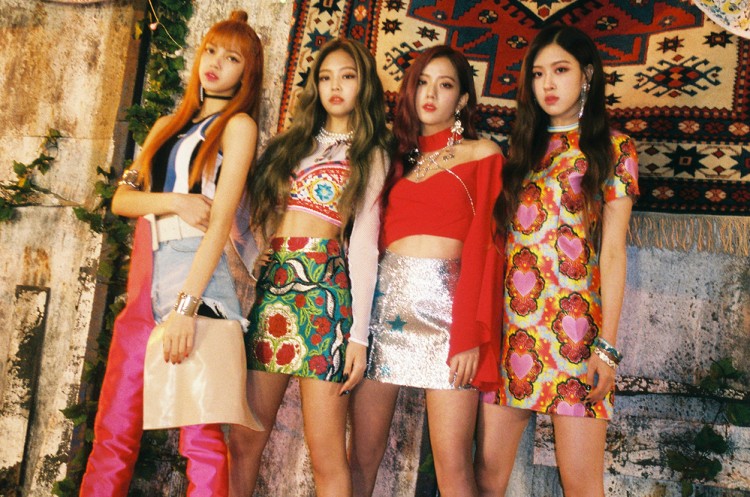 Gây sự chú ý với ý đồ khoe eo khi diện croptopNaeunApinknhưng khán giả chỉ nhớ JennieBlackPink  - image 21