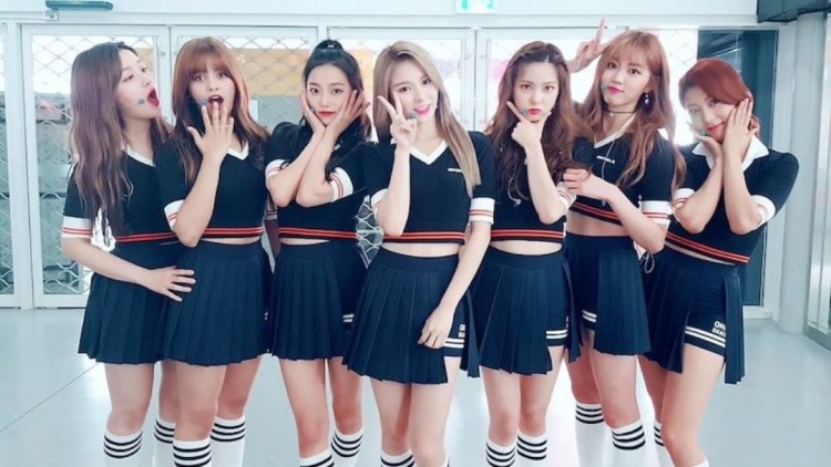 Đau lòng thay cho CLC girlgroup nhà Cube debut 3 năm vẫn vô danh chỉ 12 fan đến xem tại ISAC 2018 - image 1