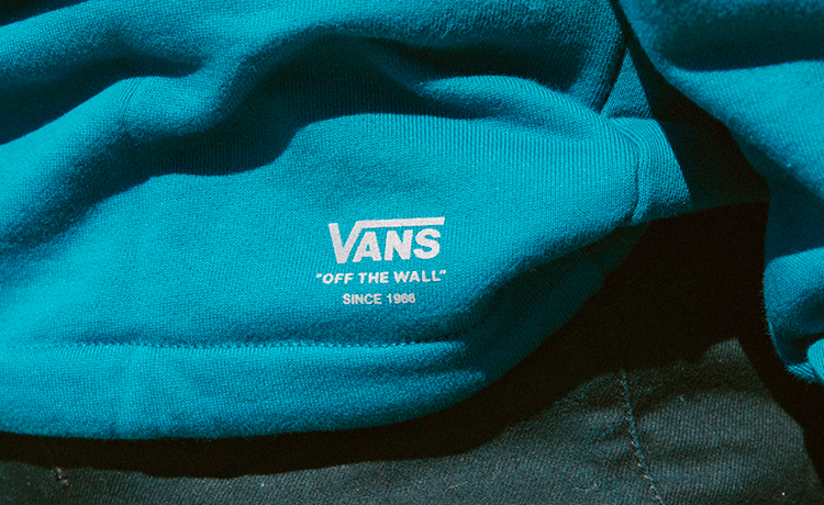 Bộ sưu tập mới của VANS “VERSA” với dòng “HOODIE vs QZP DELUXE” - image 11