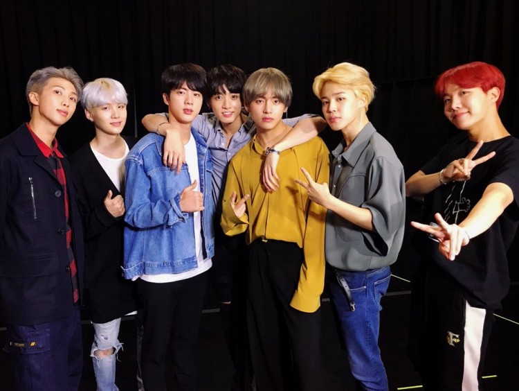 Có ai như BTS  Bán vé sướng tay tại Mỹ đơn vị yêu cầu BTS làm hẳn 2 đêm vì khán giả đến quá đông - image 1