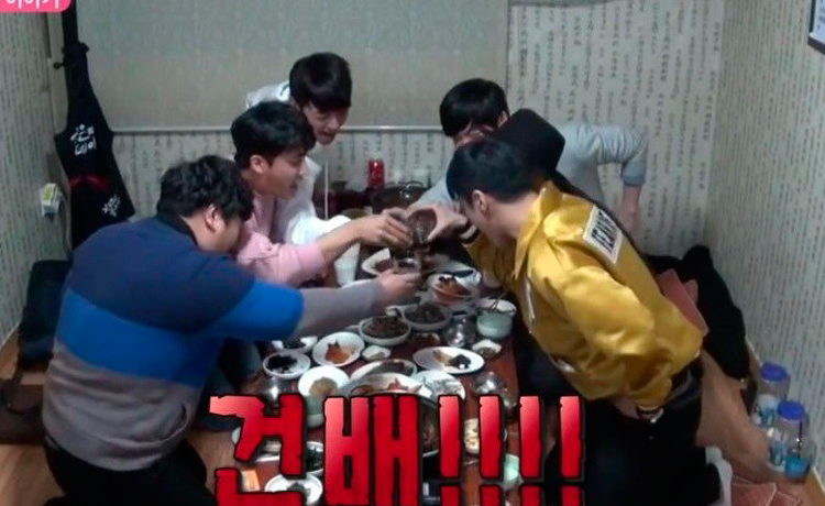 Sự khác biệt như trời đất giữa Yun-ho và Changmin  - image 2