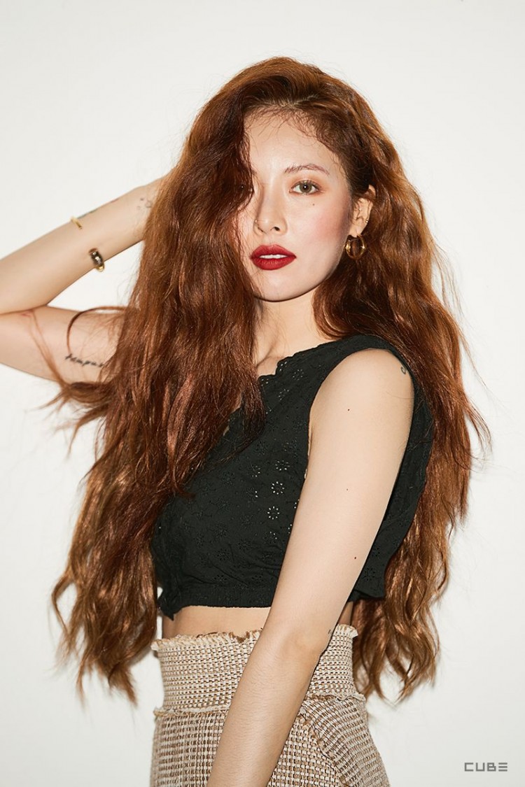 Không EDawn bên cạnh HyunA lang thang trên đường tại Hàn livestream nói về tâm trạng hiện tại  - image 1