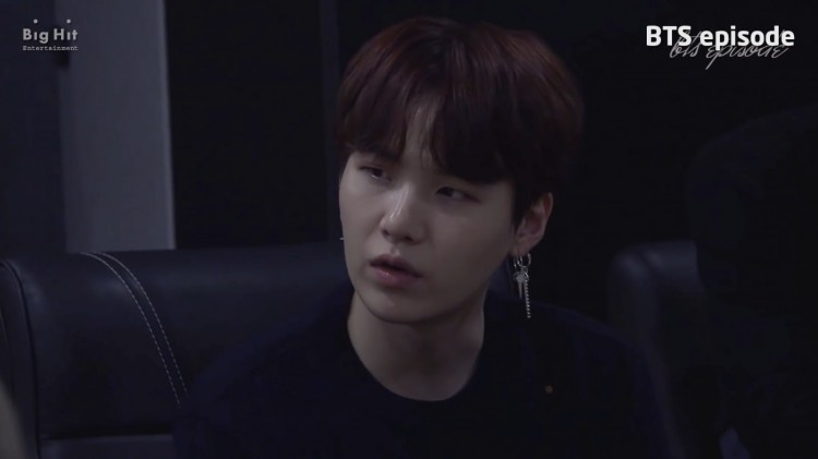 Suy nghĩ không ngờ của SUGA về fan KPOP  Đâu chỉ là đám fan cuồng và hám trai - image 1