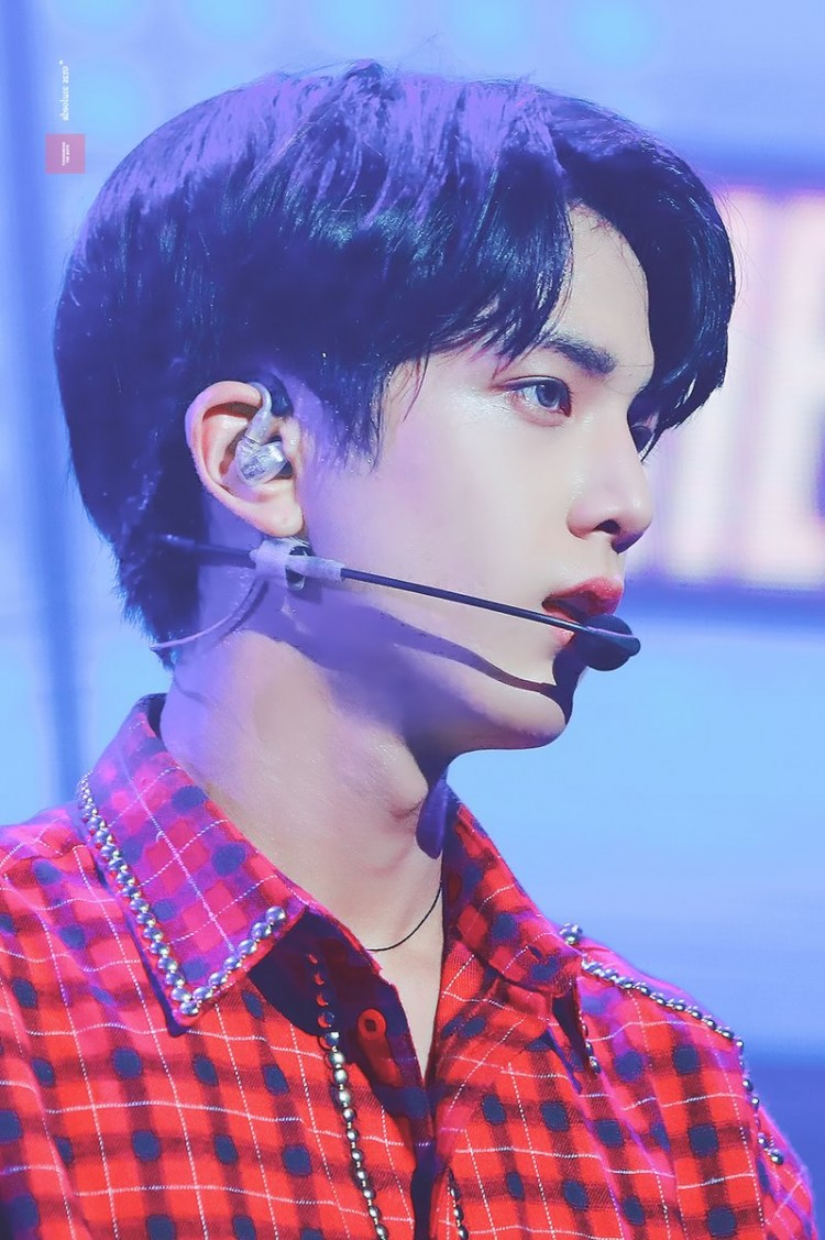 Đối thủ visuals Cha eun woo YoungHoon The Boyz đẹp dã man như hoàng tử bước ra từ truyện tranh  - image 3