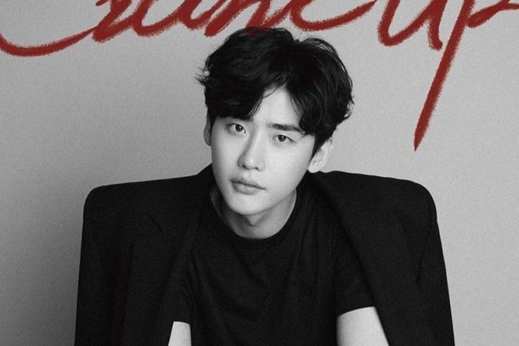 Lee Jong Suk rơi nước mắt rời Indonesia ngay trong đêm sau một ngày bị chính quyền giam giữ - image 1