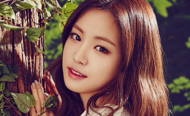 Son Naeun  - image 5