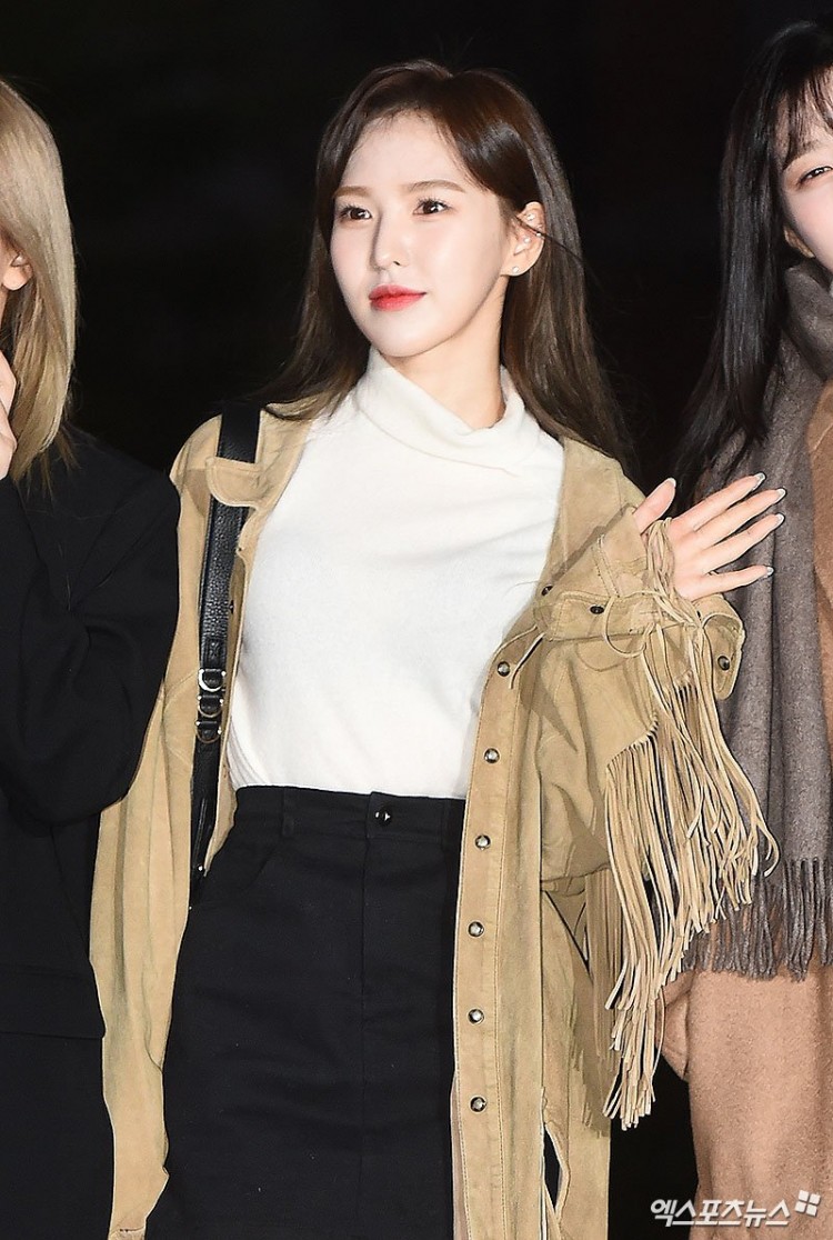 Red Velvet chiếm trọn spotlight tại Mubank Seulgi đổi style chóng mặt Wendy mặn mà hậu giảm cân - image 2