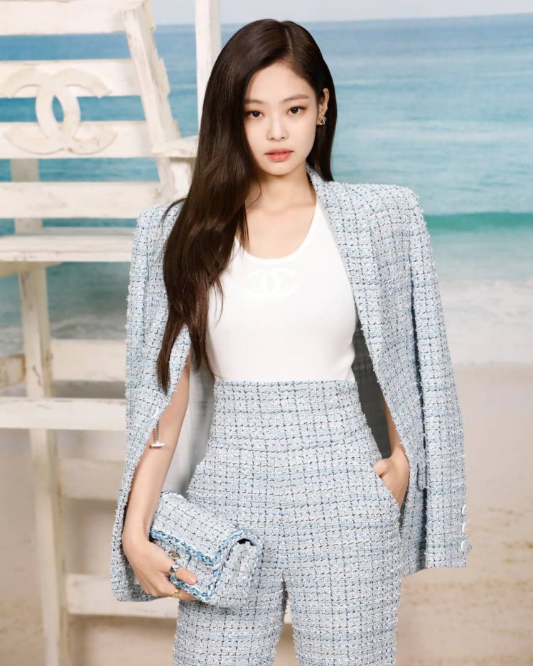 Jennie Jisoo hốt chọn danh sách idol nữ mặc đẹp nhất năm đối thủ là sao phong cách chất không kém - image 2