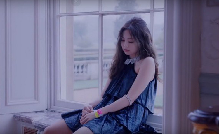 Jennie  - image 2