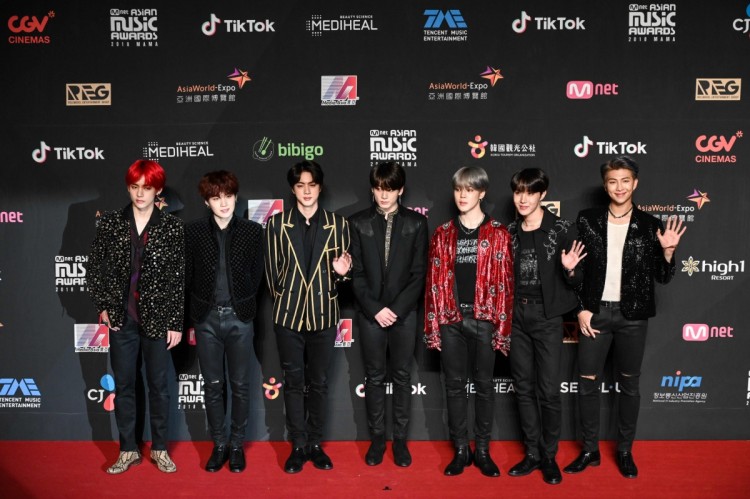 Nghe staff tiết lộ bí mật MAMA 2018 BTS được đối xử như ông hoàng sasaeng fan cực kỳ biến thái - image 1