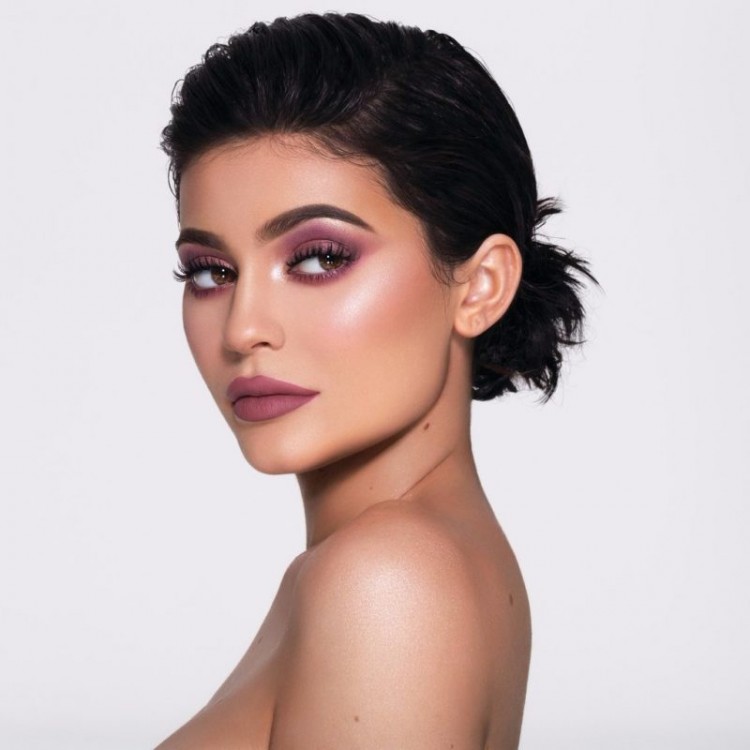 Sắc tím quyền lực cho xu hướng make up mùa Đông Xuân 2019 - Làm đẹp ngày tết cùng Ultra Violet - image 5