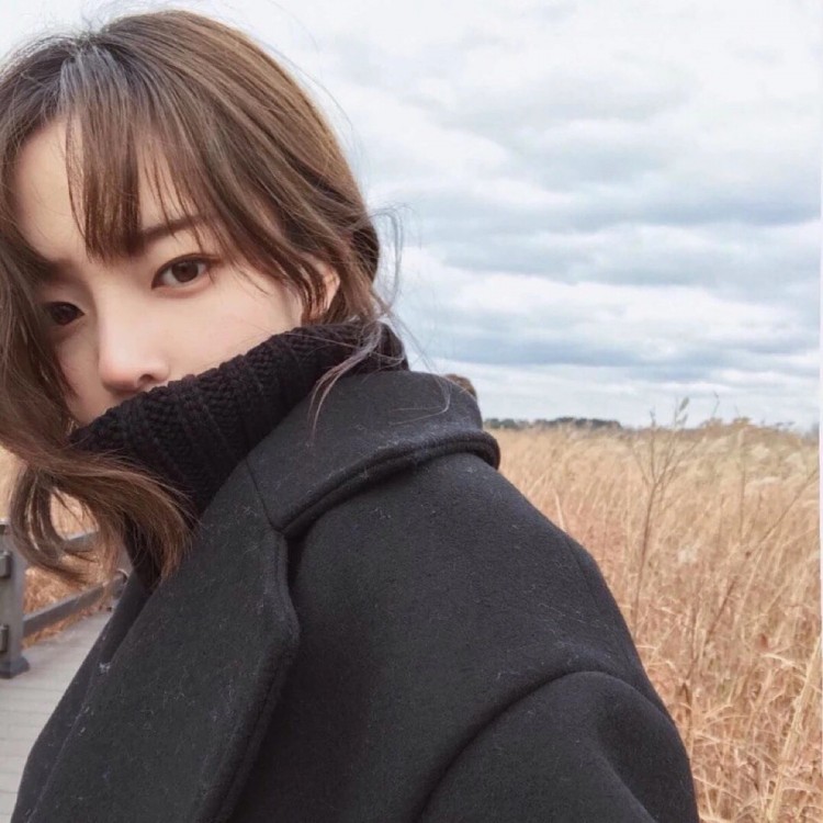 Sống ảo dịp Tết với kiểu chụp giấu mặt của ulzzang Hàn cho ảnh Instagram cực nghệ hút triệu like - image 7