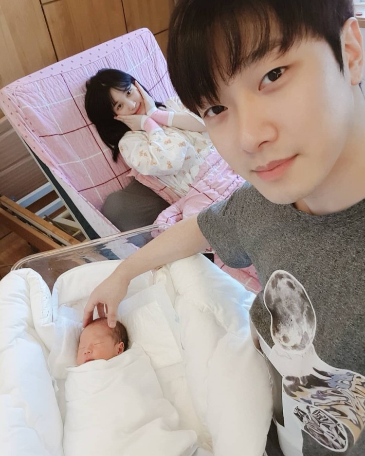 Cha Yulhee tiết lộ sự thật Minhwan FTISLAND cướp đời con gái của Yulhee khi sắp thành idol - image 4