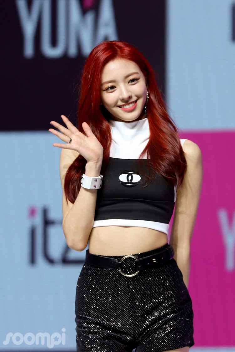 Maknae ITZY Yuna hot hơn cả center Ryujin - gây bão mạng vì nổi bật về thành tích đội bóng chuyền  - image 7