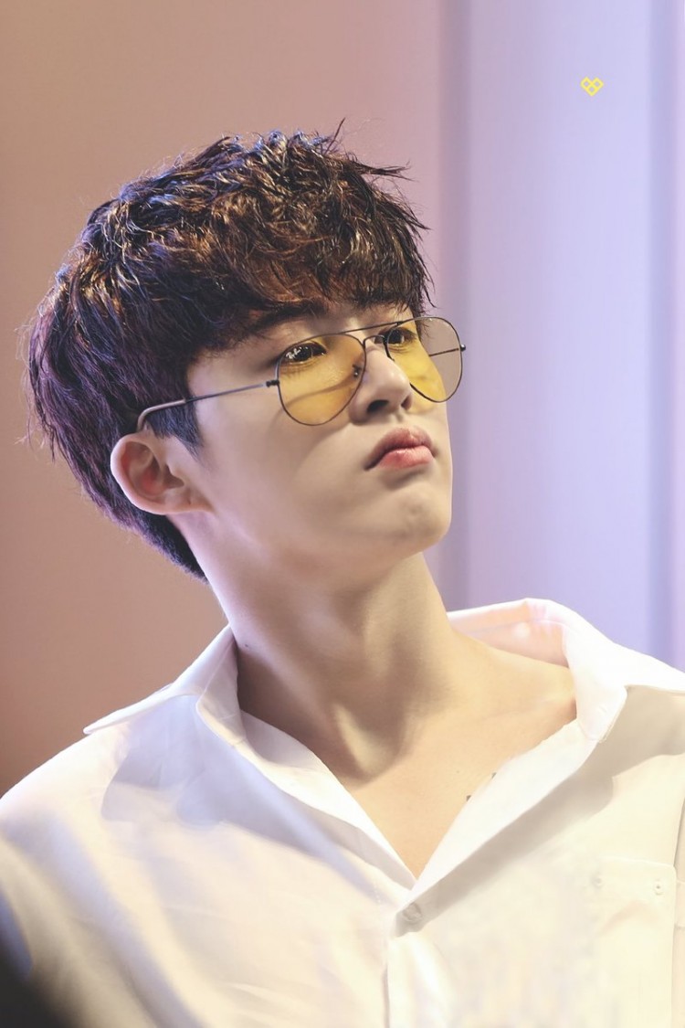 HanBin IKON lộ đức tính chồng ngoan chăm con tốt dân tình đổ xô rụng tim muốn cưới làm chồng - image 3