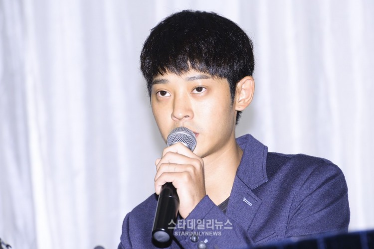 Netizen kinh tởm nhớ lại cách gã tâm thần Jung Joon Young thoát tội quay lén bạn gái cũ - image 2