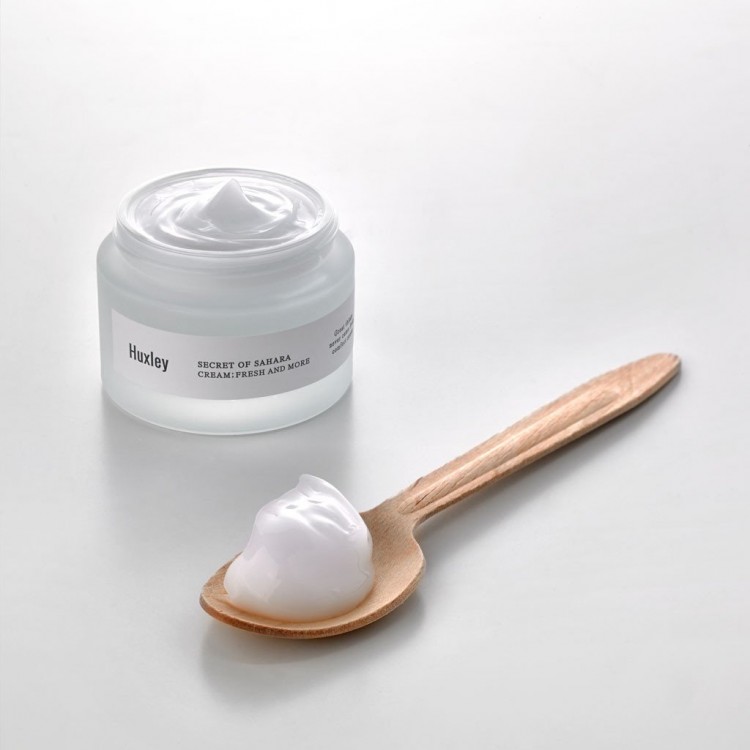 Bạn nên để da nghỉ bao lâu giữa những lần thoa các lớp dưỡng da  chồng lên 1 lớp skincare mới - image 1