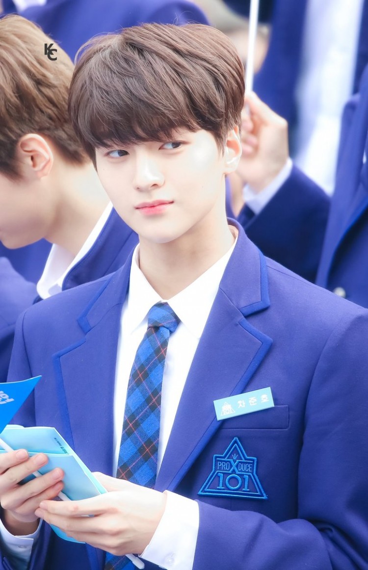 Vừa được tung hô về nhan sắc mỹ nam Produce X 101 khiến fan vỡ mộng khi lộ ảnh quá khứ - image 3