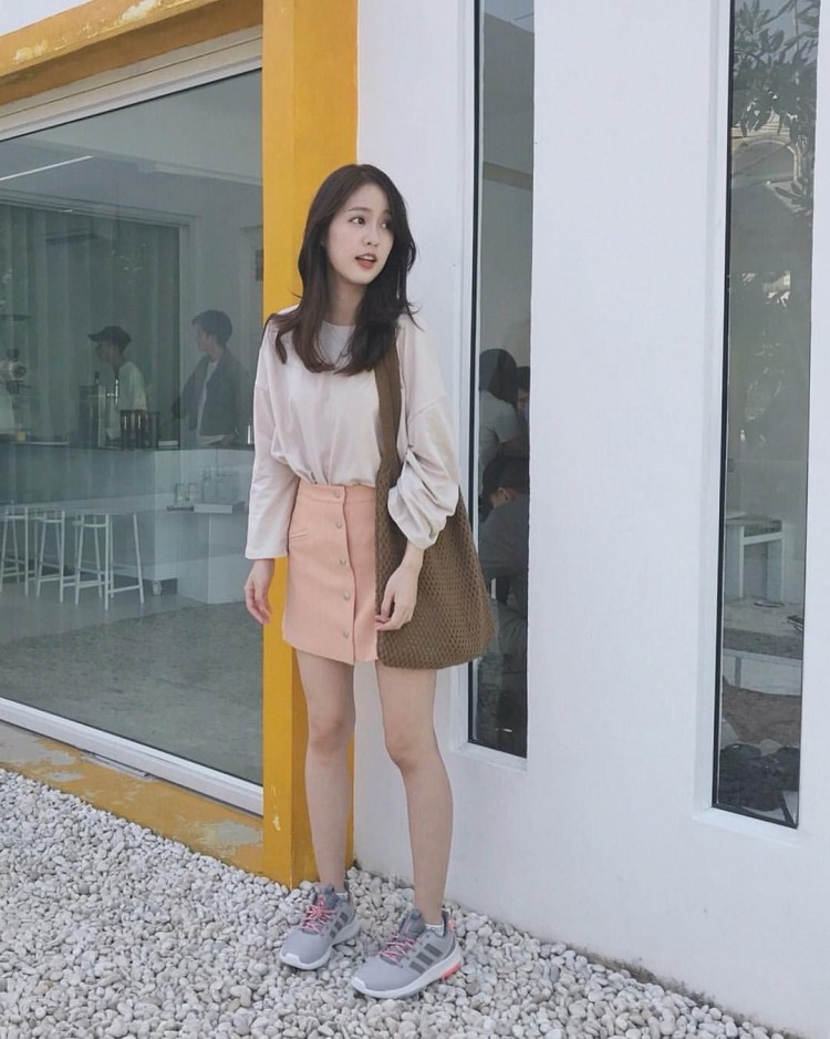 Outfit 5 phút cho những buổi sáng muộn làm muộn học mà ai cũng có thể mặc theo được - image 4