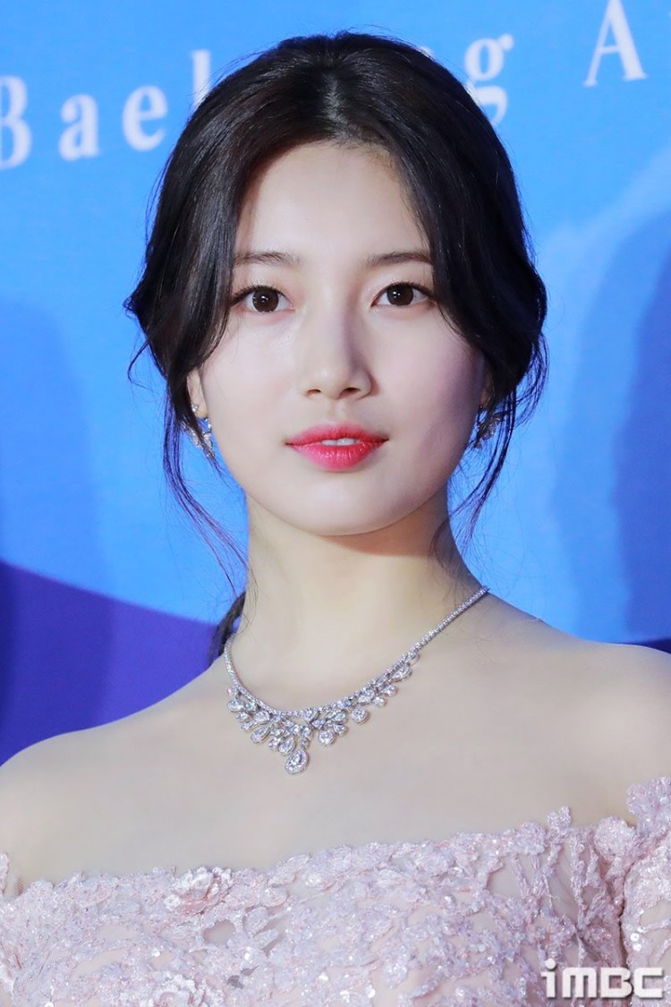 Netizen tranh cãi nảy lửa bắt buộc chọn Suzy hay Jisoo mới là vẻ đẹp đại diện cho Hàn Quốc - image 1