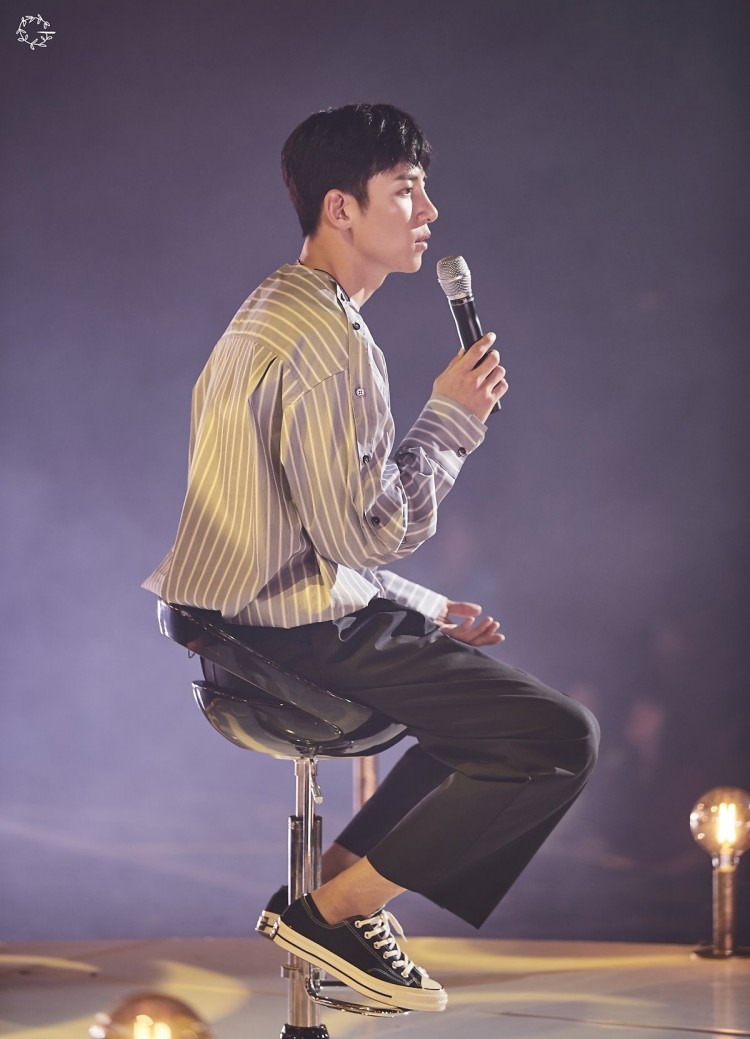 Ji Chang Wook làm show fan meeting do chính mình chọn địa điểm hình ảnh như được cut từ 1 bộ phim  - image 9