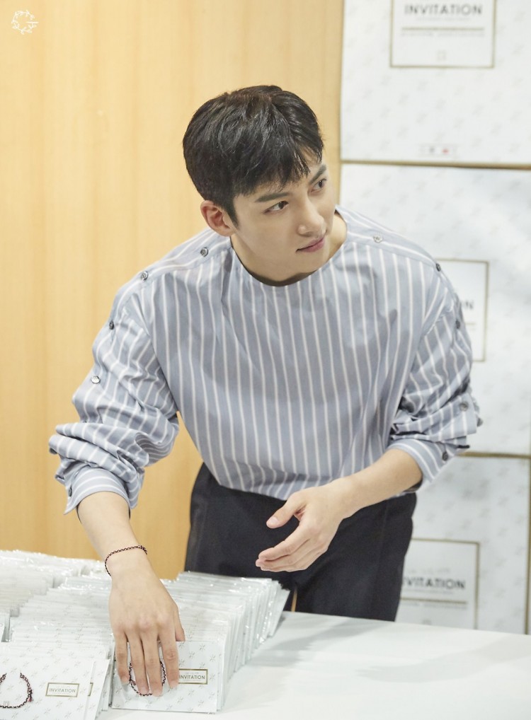 Ji Chang Wook làm show fan meeting do chính mình chọn địa điểm hình ảnh như được cut từ 1 bộ phim  - image 6