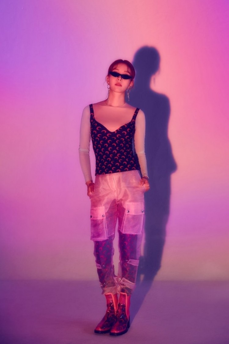 Có cổ phần của SM thì sao BoA vẫn bị mặc outfit như hề còn MV thì trông rẻ tiền đến xấu hổ - image 4