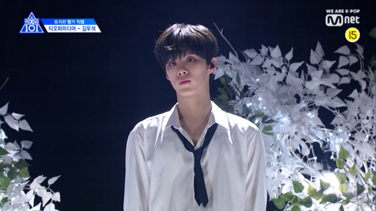 UP10TION Kim Woo Seok từ tội đồ trong scandal quấy rối Jeon Somi đến trainee hot nhất PRODUCE X101 - image 1