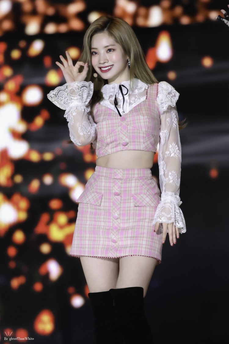 Dahyun TWICE làm cho DinDin thương nhớ khôn nguôi vì hành động xả thân cứu chàng  - image 2