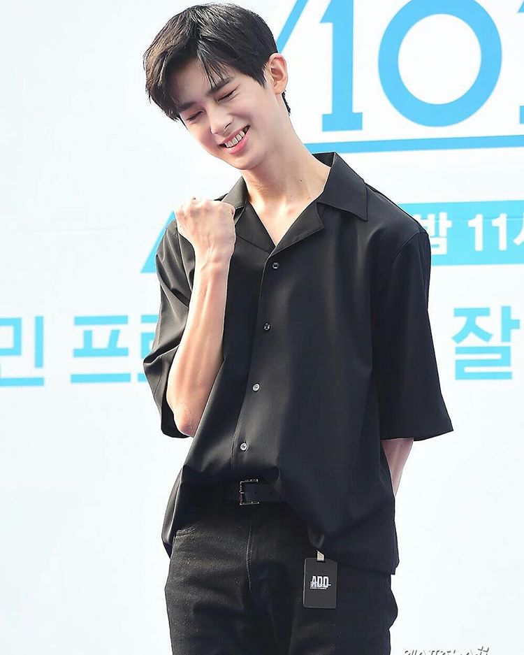 Kim Minkyu bóp còi qua mặt X1 debut là gì chớ ta về tổ chức hẳn fan meeting solo  - image 1