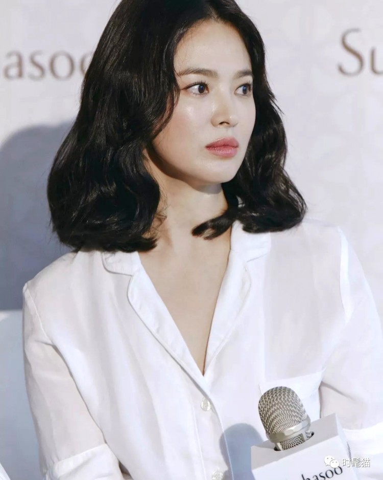 Da mịn búng ra sữa như Song Hye Kyo thì ra là sử dụng sữa để rửa mặt thường xuyên đó các bạn  - image 5